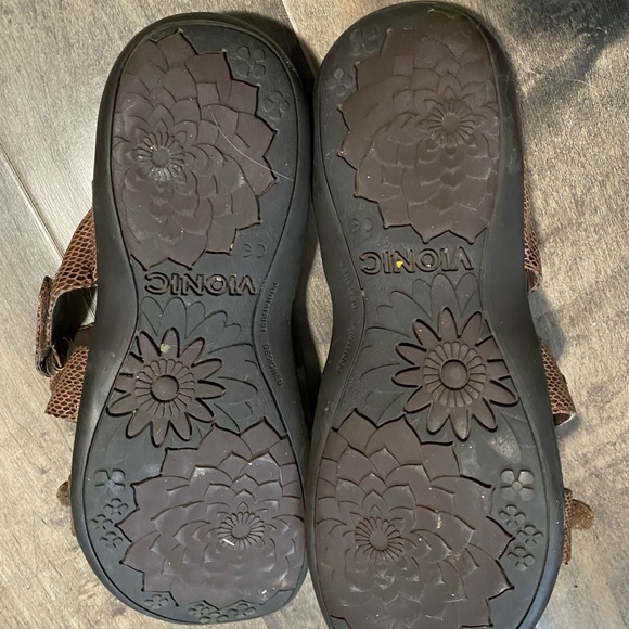 Vionic sandals - Picture 2 of 2